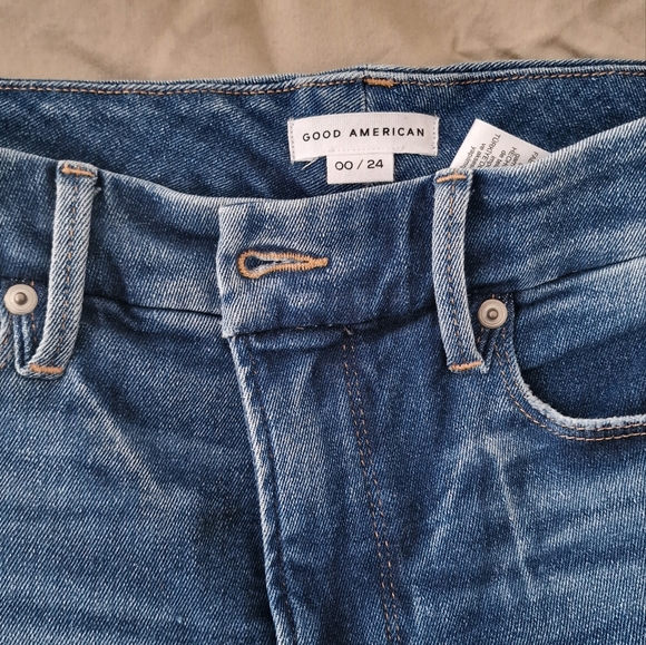 Good American Good Waist Crop Jeans size 24/00 - Picture 2 of 7